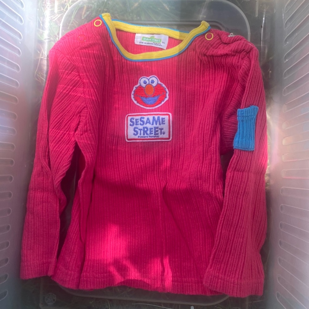 Pink baby shirt (18 months)